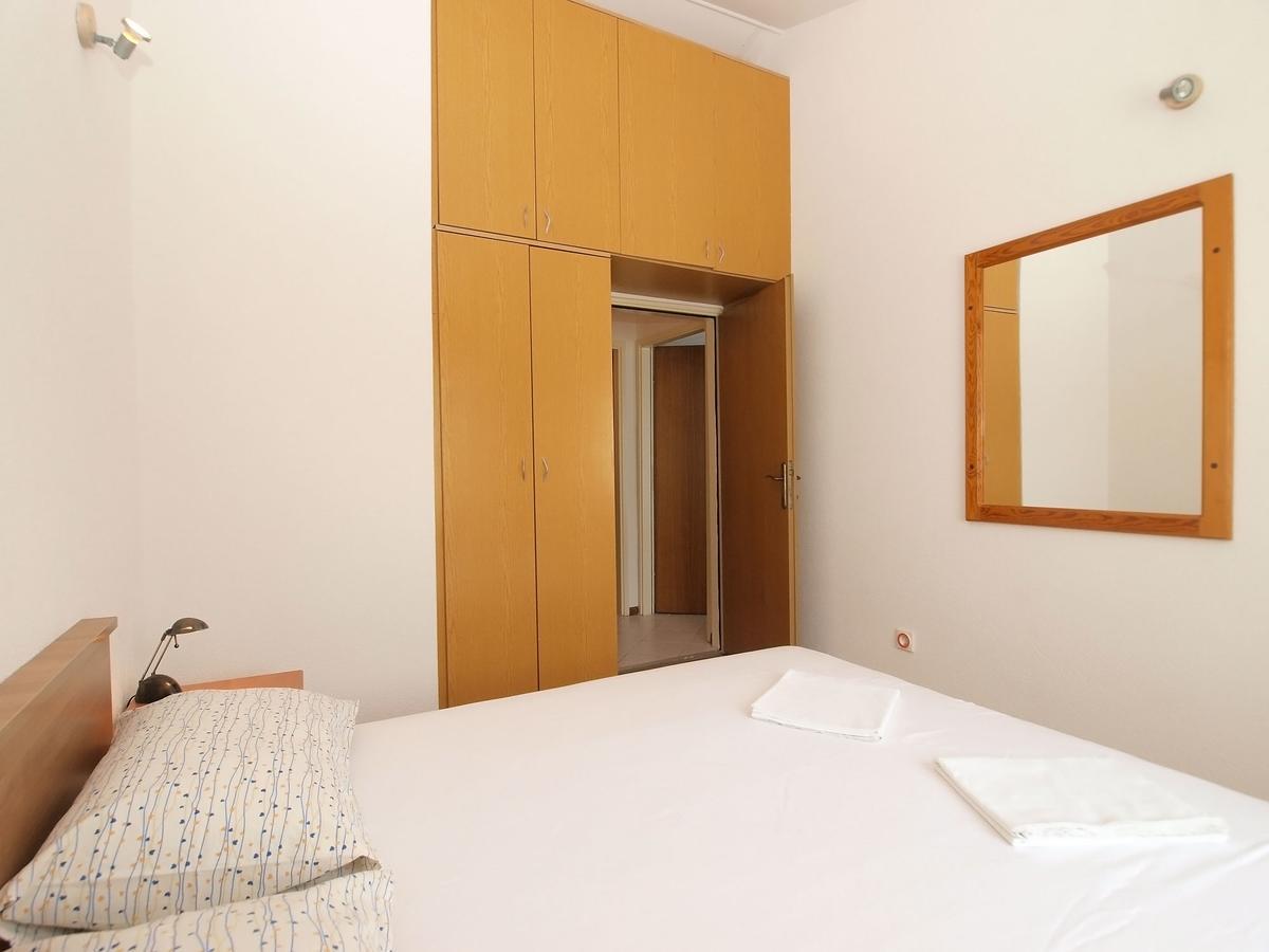 Apartments Slavka 1155 Pula Luaran gambar