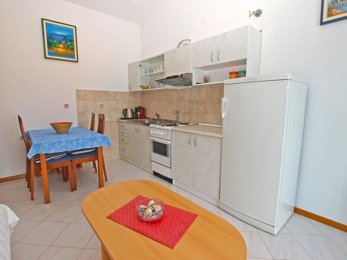 Apartments Slavka 1155 Pula Luaran gambar